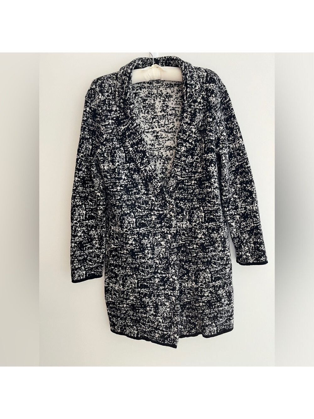 CHIARAMENTE Long Cardigan Coat Lapels V Neck Black White Office Fall Winter Chic